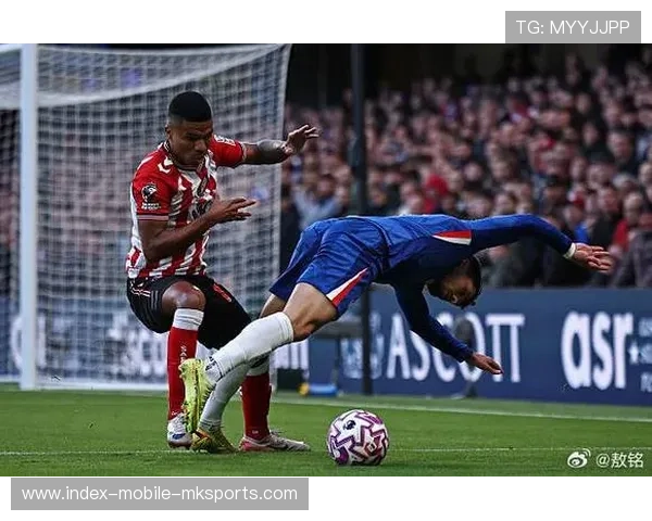 切尔西踢得太狠 切尔西踢得太狠